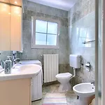 Guest house Nino With Shared Pool Porec