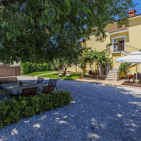 Nino With Shared Pool 3* Porec